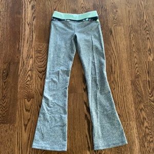 Girls 12 ivivva flare leggings